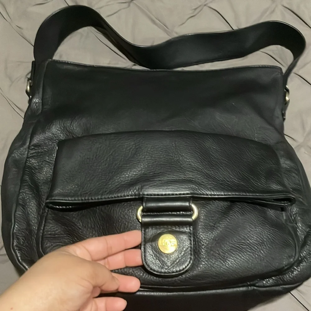 Ugg black pebbled leather hobo purse